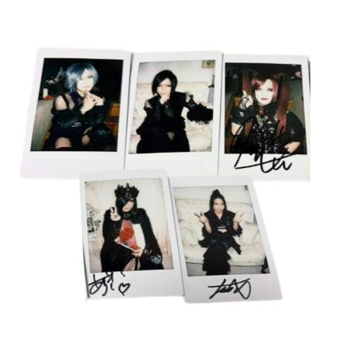 Cheki lot 5 photo - d,